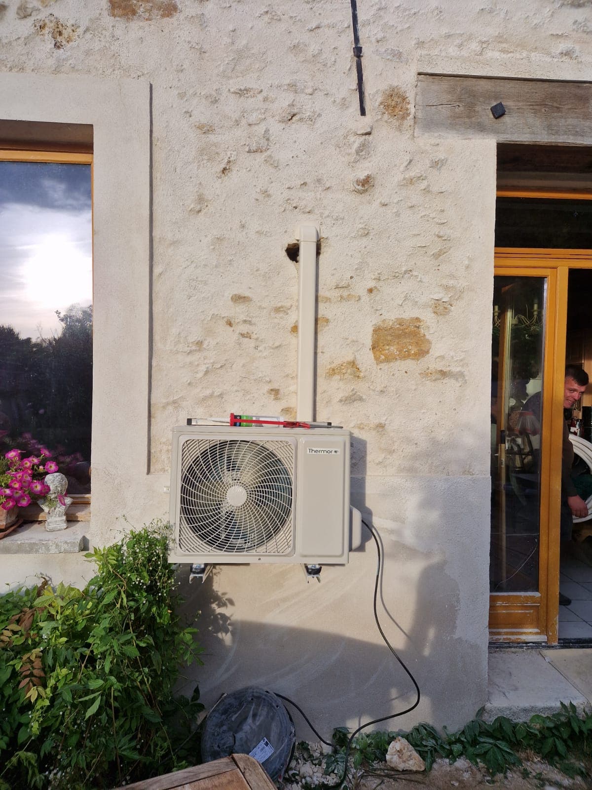 Avant - photo 2